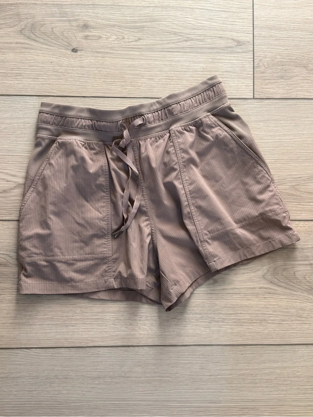 lululemon Dance Studio Evolve High-Rise Relaxed Short 3.5” - Mauve Taupe